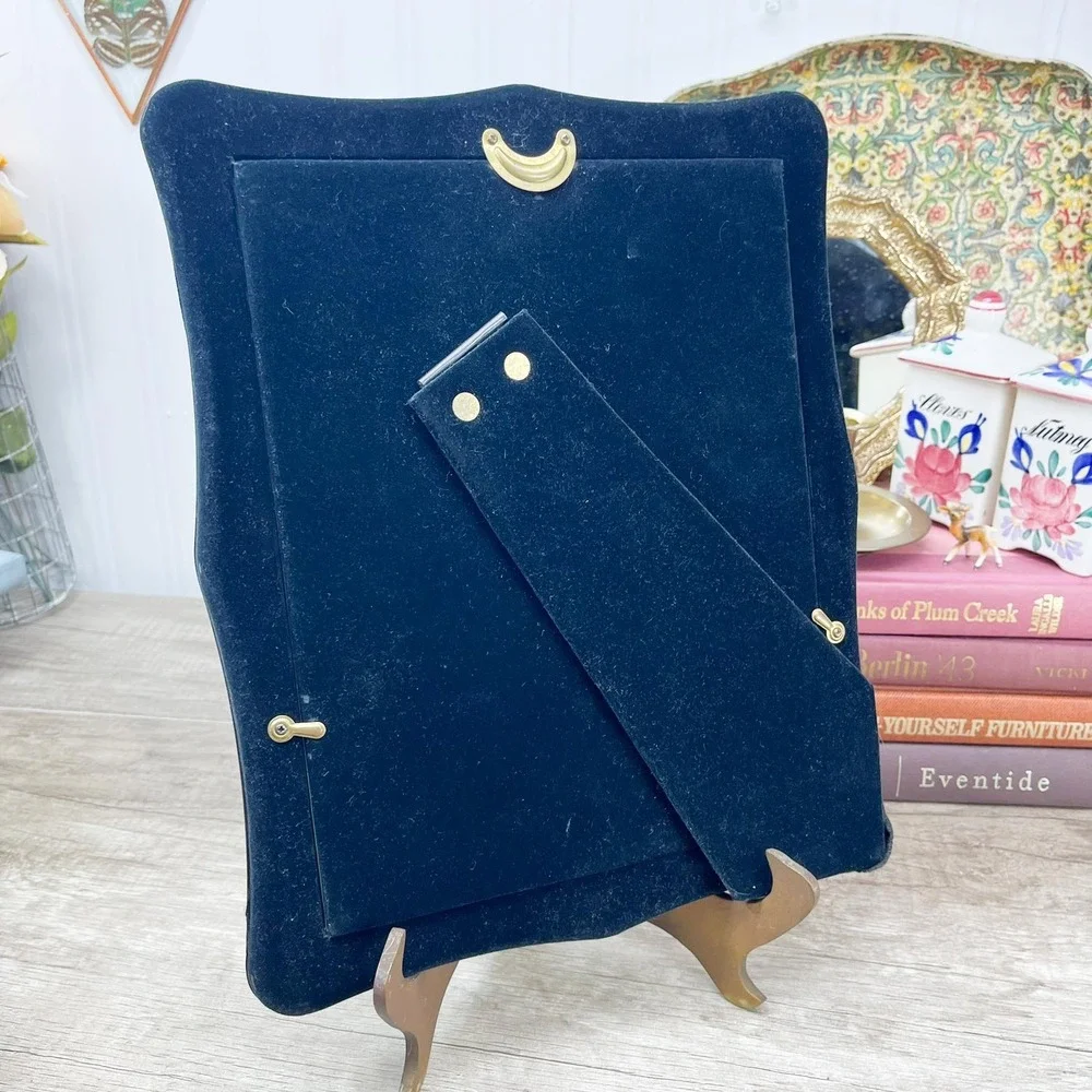 Vintage Brass Picture Frame: Mid-Century Modern Gold Accent, 8x10